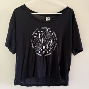 Black Graphic Women's Yoga Top